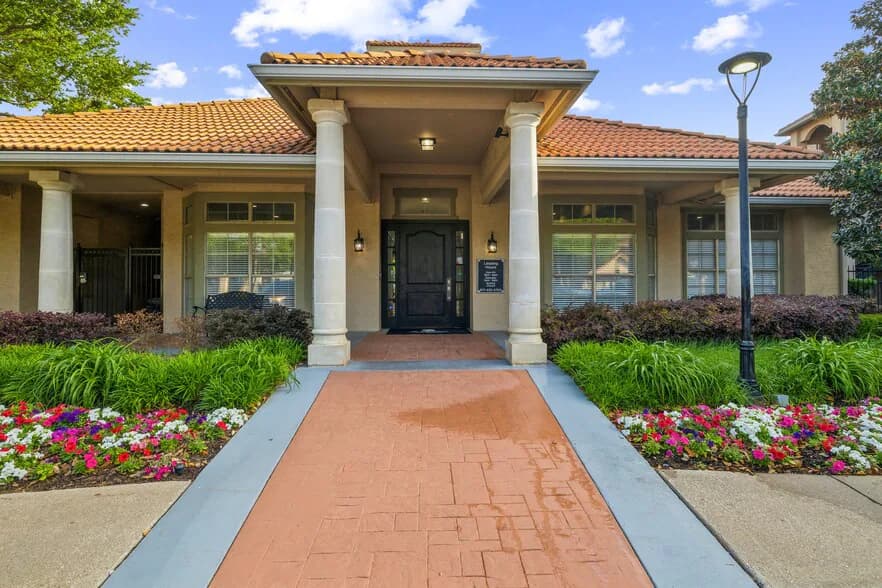 St Andrews at River Park Apartments in Arlington, Texas