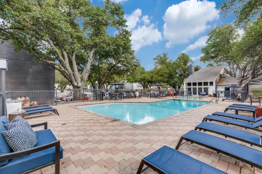Argosy at Crestview in Austin, Texas