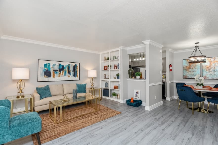 Del Mar Apartments in Houston, Texas