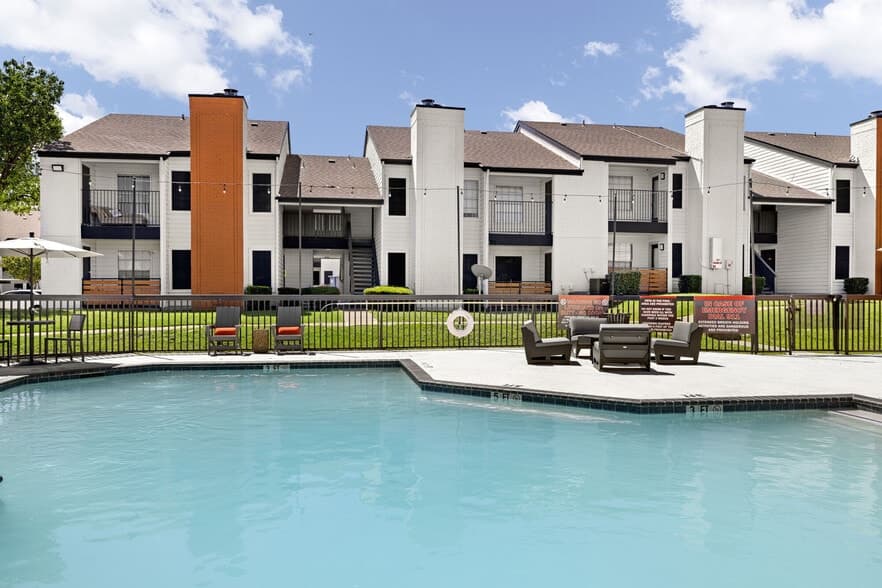 Flats on Mill in Fort Worth, Texas
