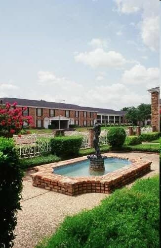 Three Fountains One — photo 4