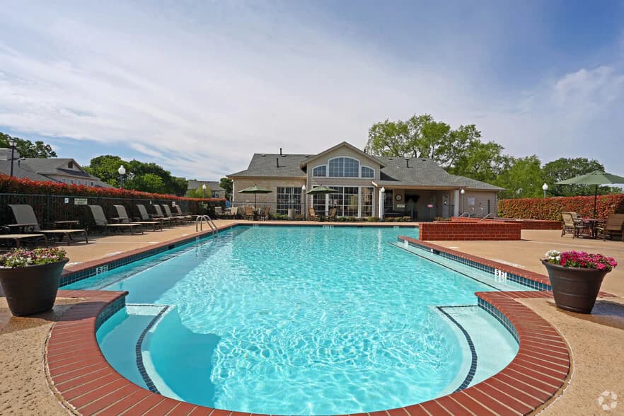Lodge At Merrilltown Apartments in Austin, Texas