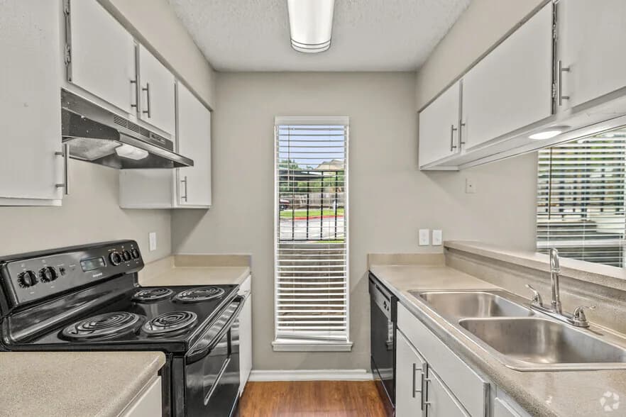 MIA Forest Oaks in Arlington, Texas
