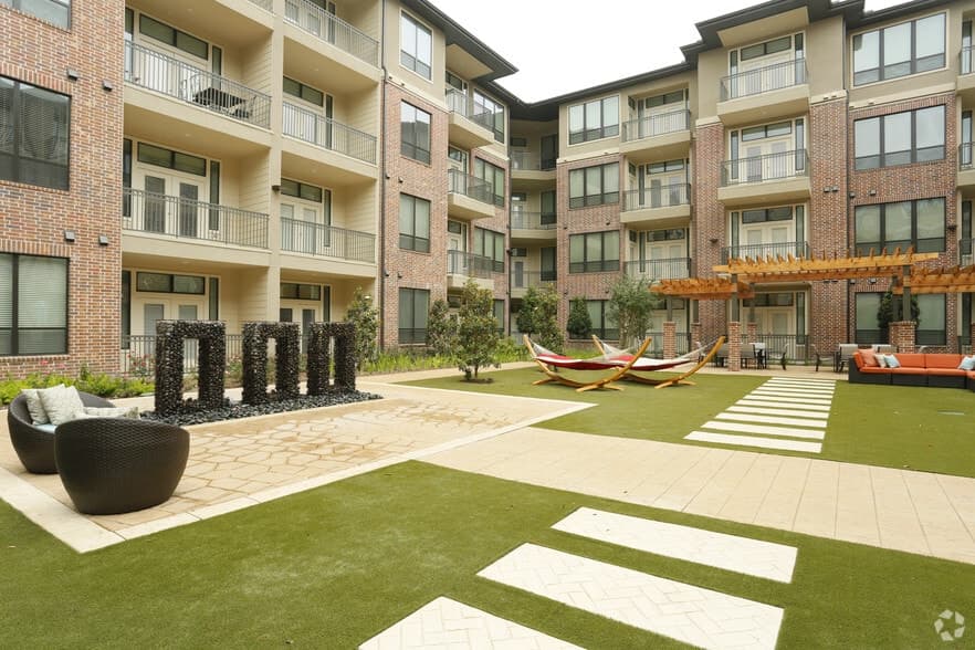 Broadstone Energy Park in Houston, Texas