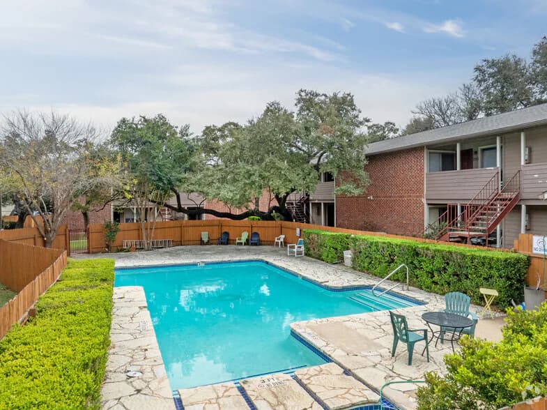 Cherry Creek Crossing Apartments in Austin, Texas