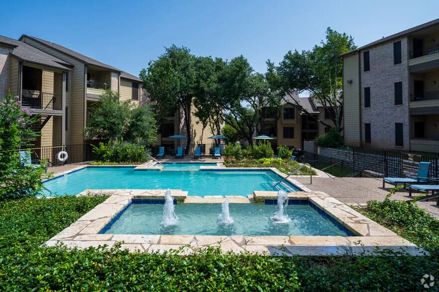 Sunrise Bluffs in Austin, Texas