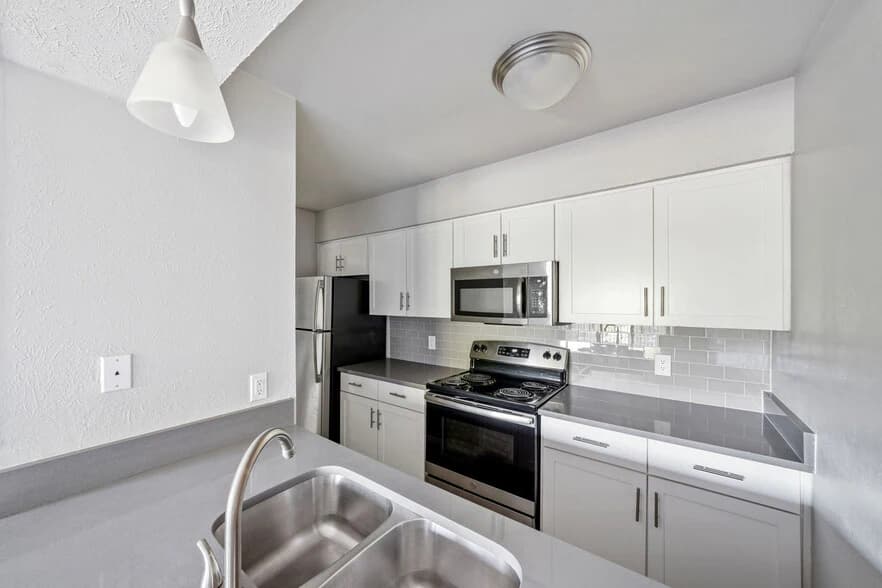 Avondale Parc @ Bellmar in Dallas, Texas
