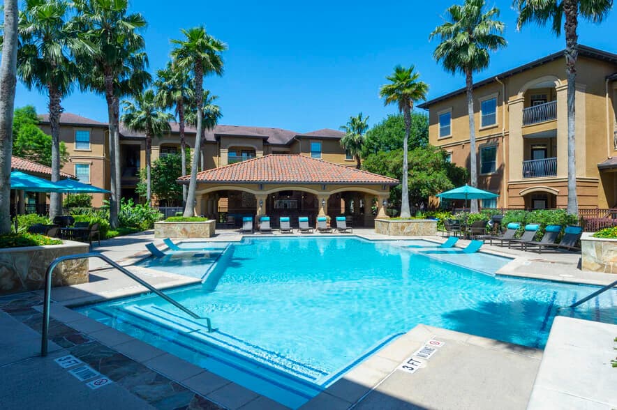 Estancia San Miguel in Houston, Texas