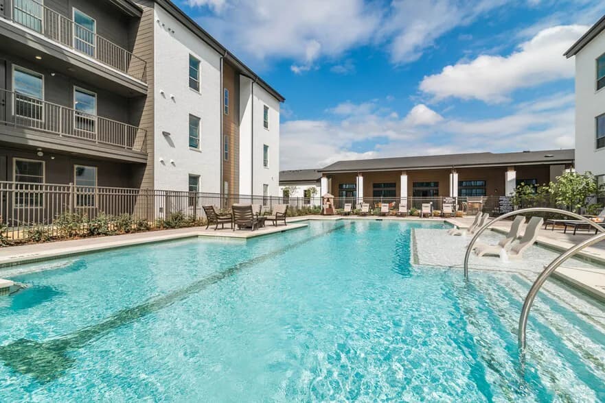 Album Benbrook 55+ Active Adult Apartment Homes in Benbrook, Texas
