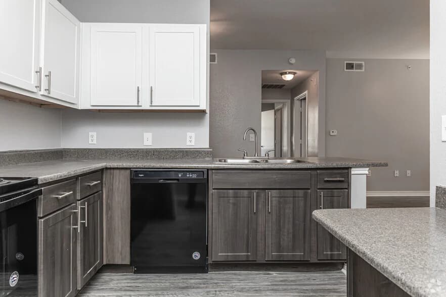 Port Royal Apartment Homes in San Antonio, Texas