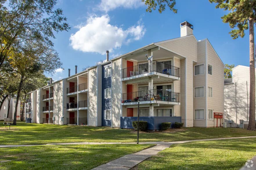The 910 Apartments in Houston, Texas