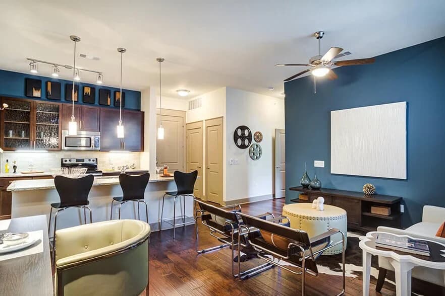 Caroline Uptown West in Houston, Texas