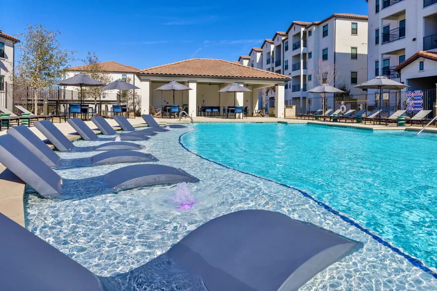 Carriage Homes on the Lake in Garland, Texas