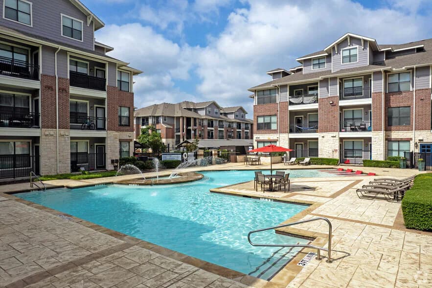 Legends Lakeline in Austin, Texas