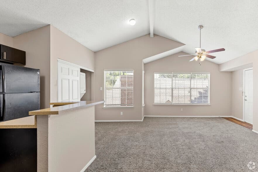 Bravo Apartment Living in Arlington, Texas