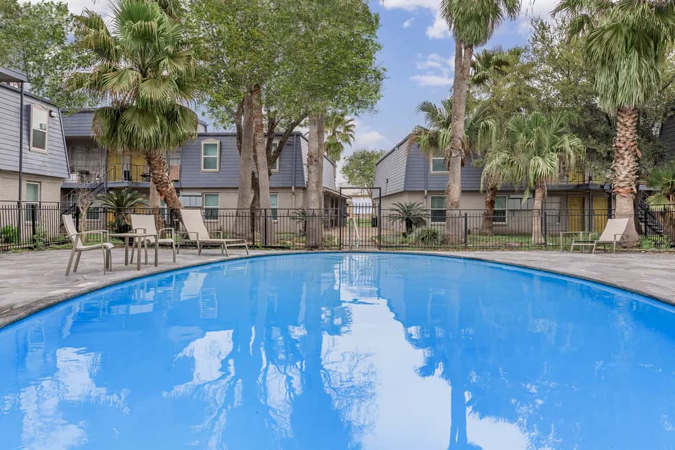 Valencia Grove Apartments in Houston, Texas
