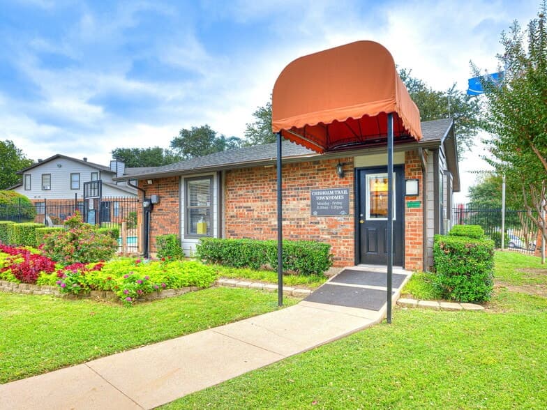 Chisholm Trail Townhomes in Fort Worth, Texas