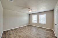 Villas at College Park — photo 5