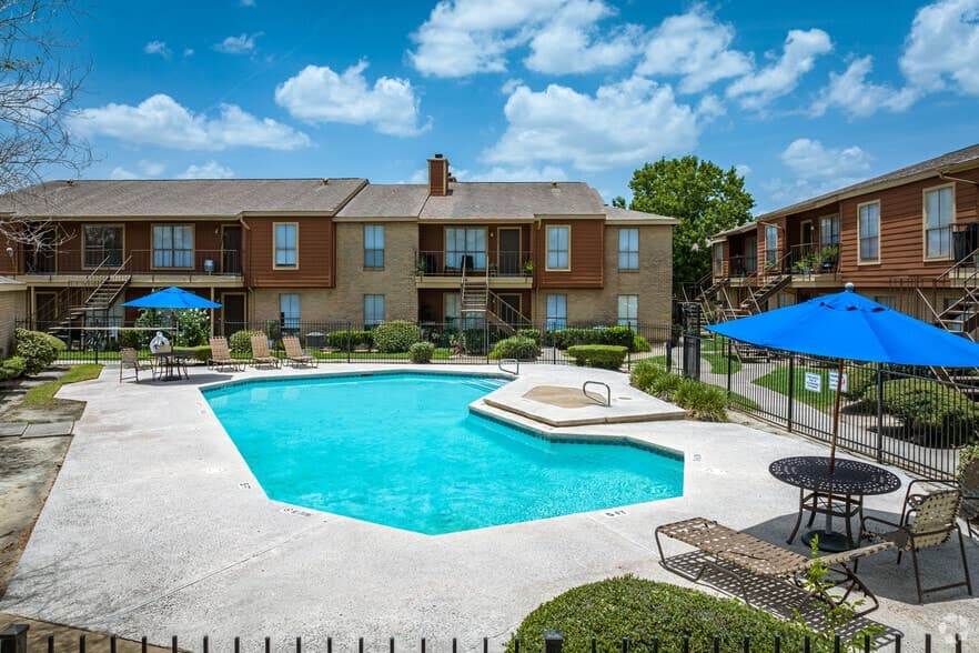 Inwood Grove in Houston, Texas