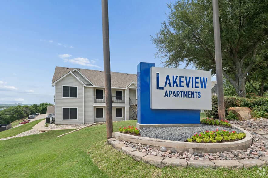Lakeview in Fort Worth, Texas