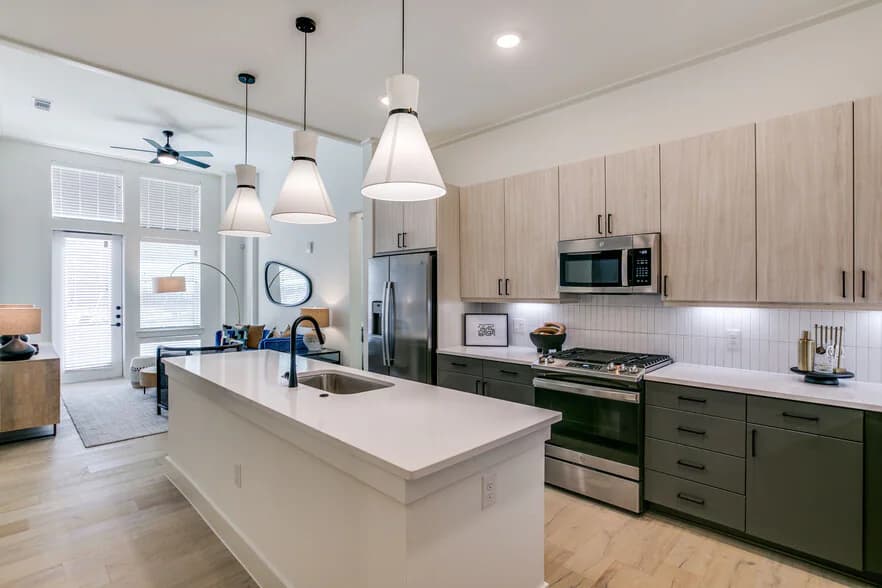 Alton in Dallas, Texas
