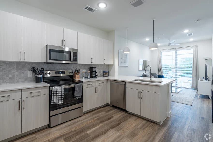 CO/OP Maple in Dallas, Texas