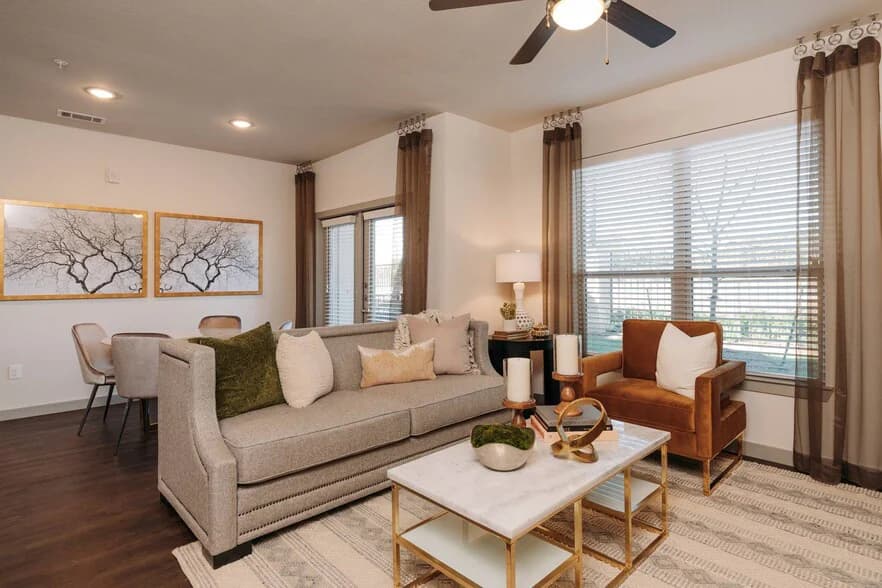Los Robles Apartments in San Antonio, Texas