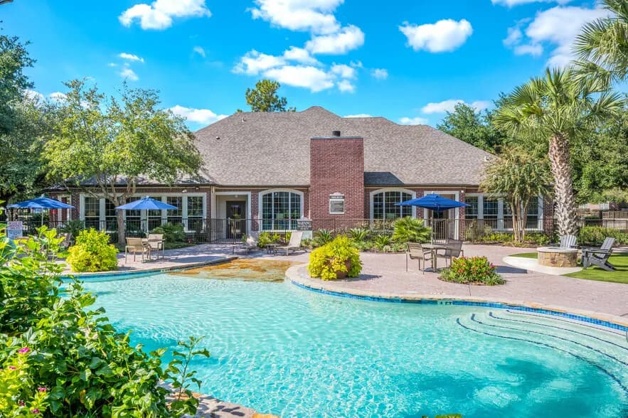 Harbor Cove Apartments in Kingwood, Texas