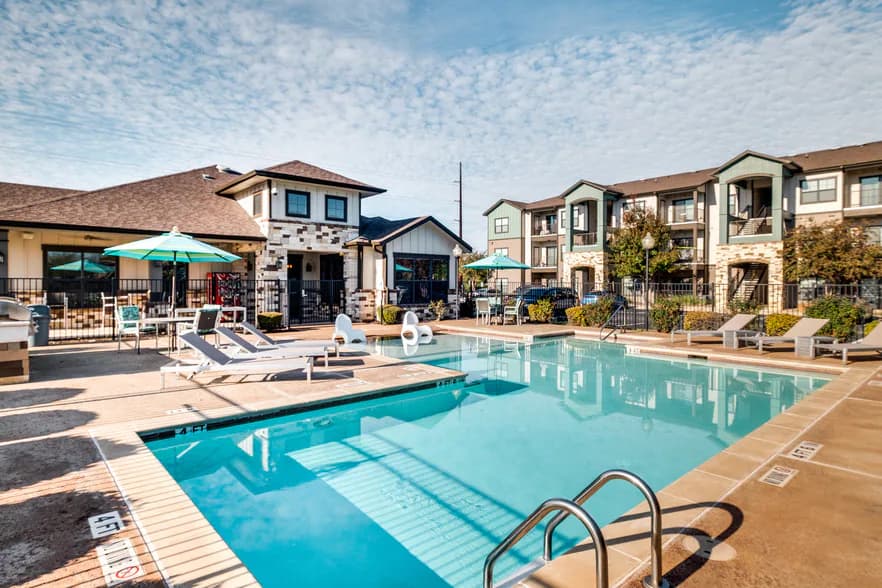 Blanco River Lodge in San Marcos, Texas