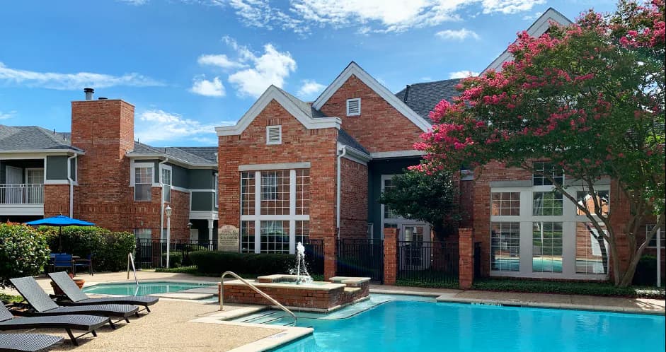 Kensington Square Apartments in Dallas, Texas