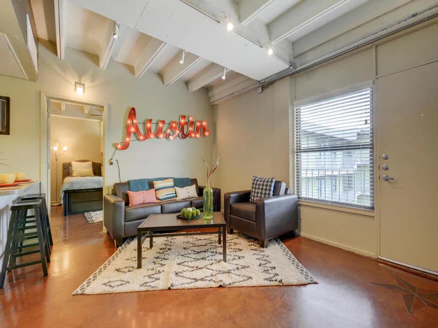Lonestar Lofts — photo 2