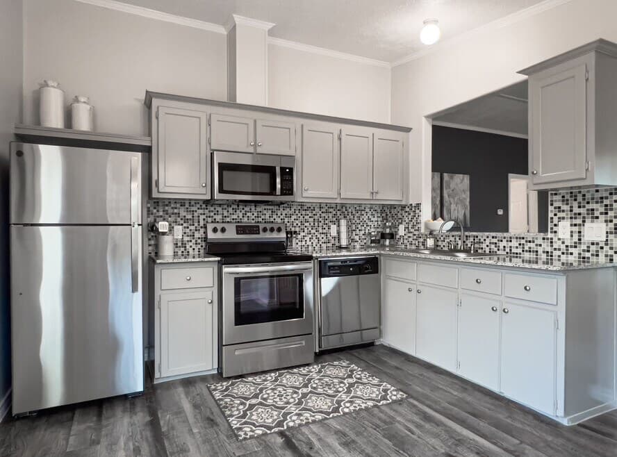 Waterstone Place Apartments — photo 2