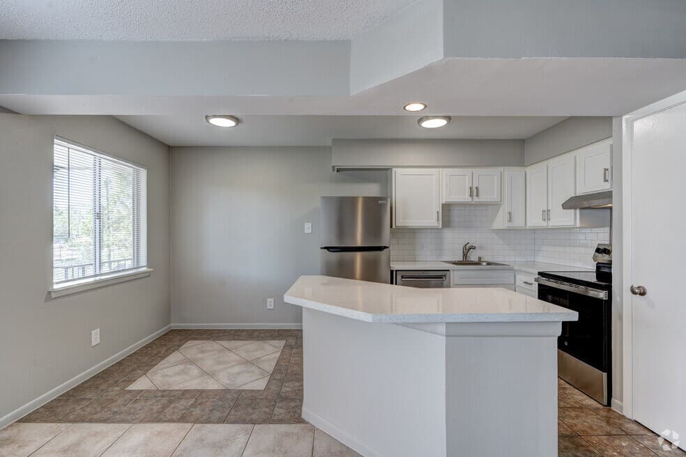 Westview Pines — photo 4