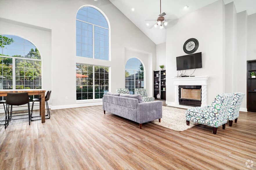 Houston Street Townhomes in San Antonio, Texas