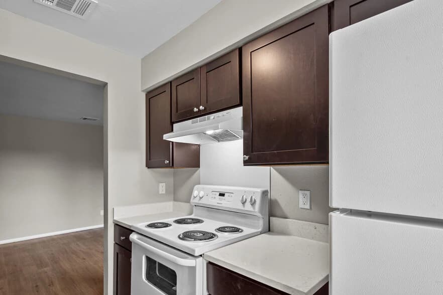 Kennington Apartments in Arlington, Texas