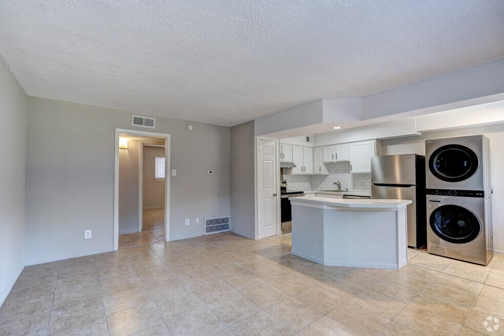 Westview Pines — photo 2