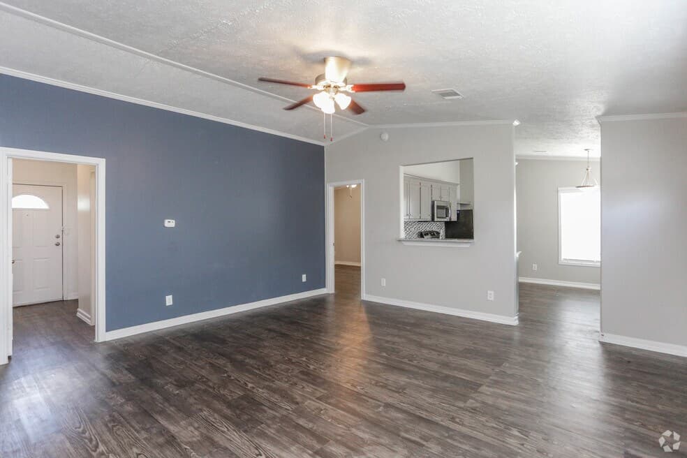 Waterstone Place Apartments — photo 3