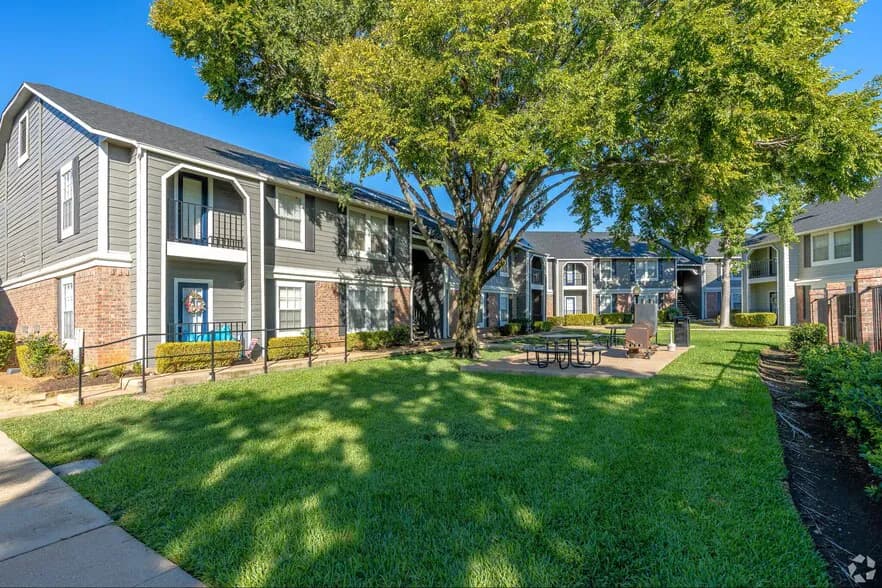 Arbors of Burleson in Burleson, Texas