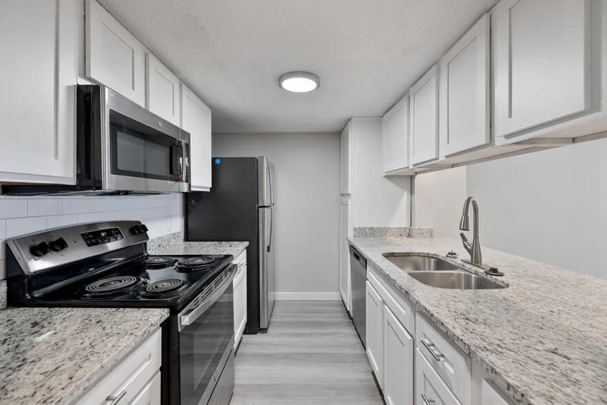 Fairway Greens Apartments in Dallas, Texas