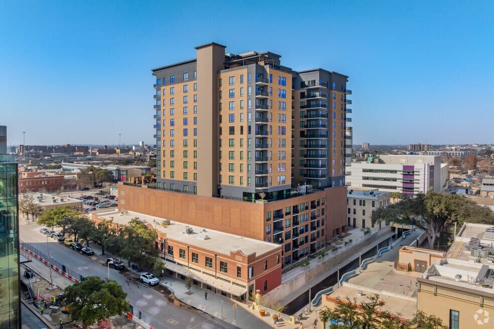The Continental Residences — photo 2
